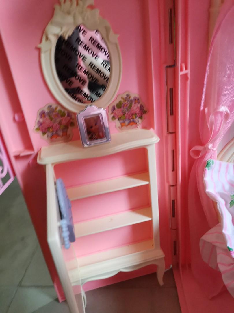 Barbie Vintage Foldable Doll House, Hobbies & Toys, Toys & Games on Carousell