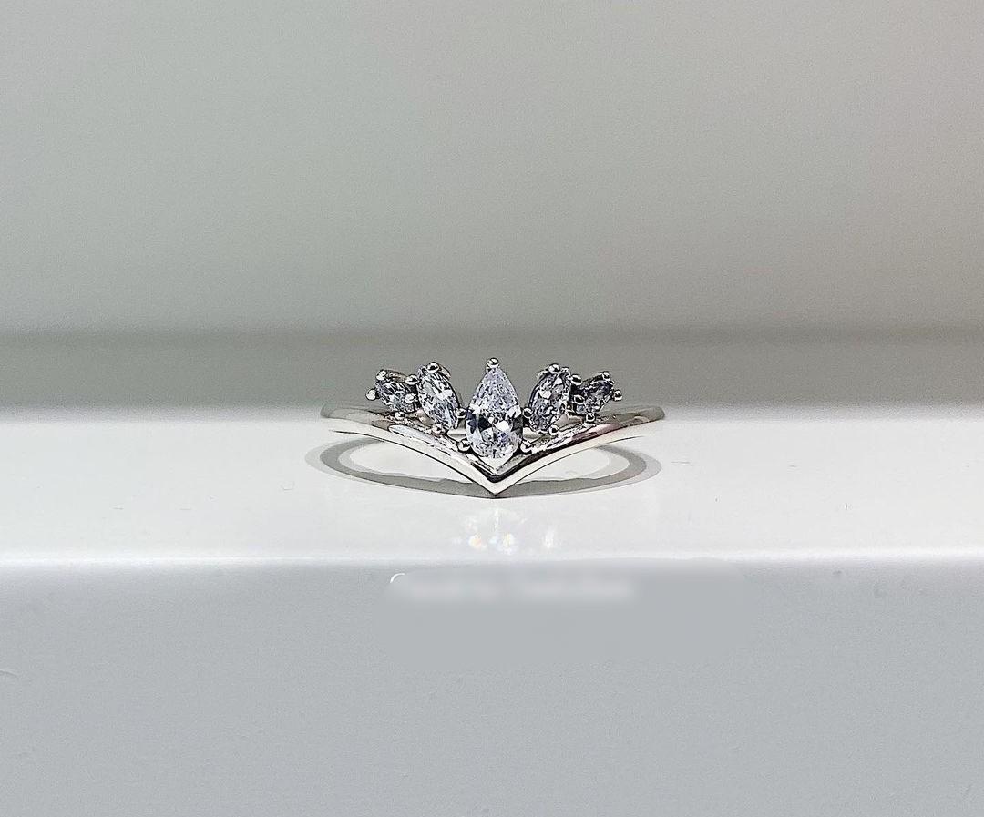 Sparkling pear & marquise wishbone sales ring