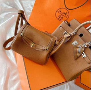 (Category: ) located in . Submitted by luxe_collective (Listing ID 1156316481, Image 1). Description: .
