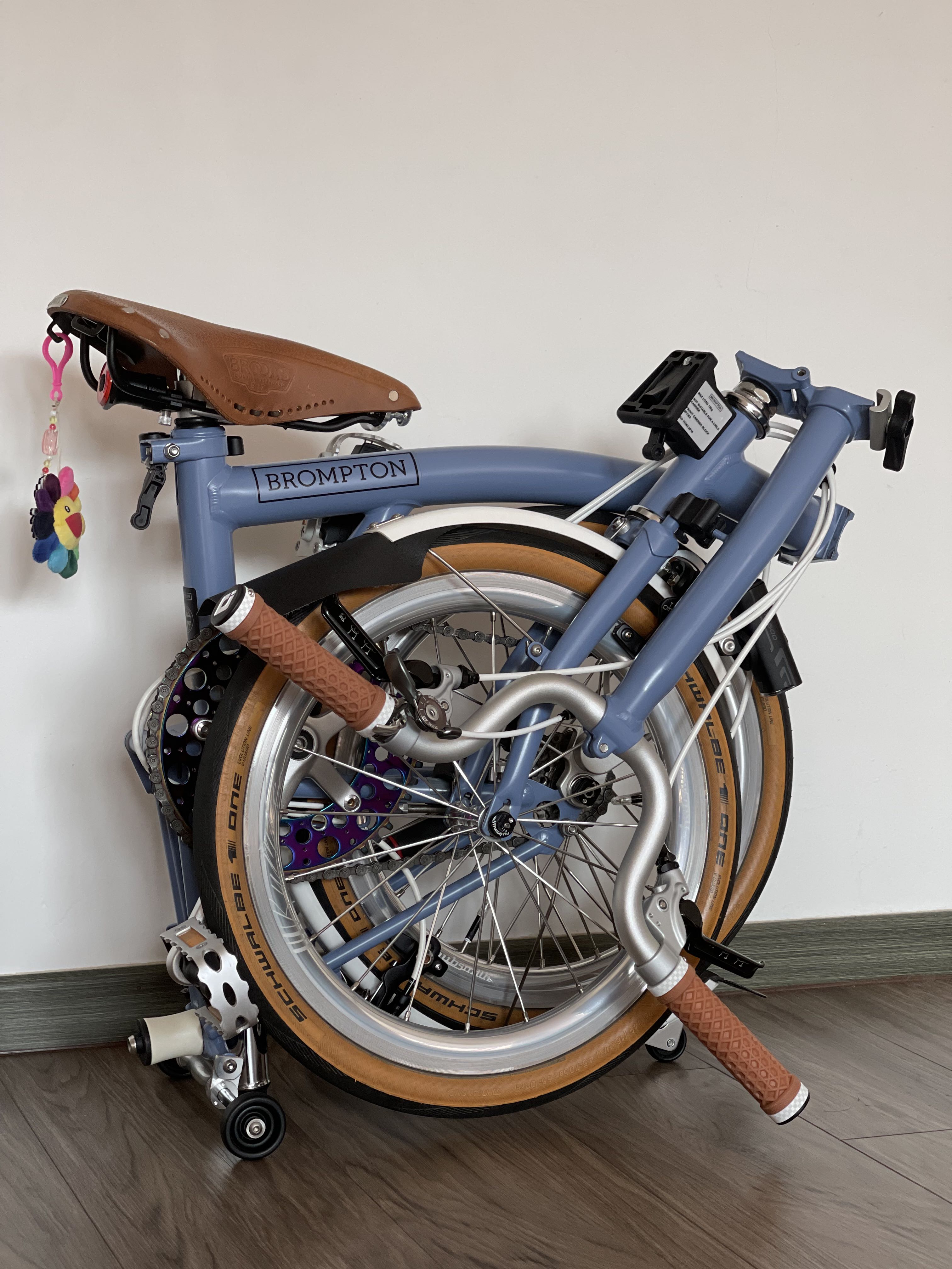 Brompton cloud store blue