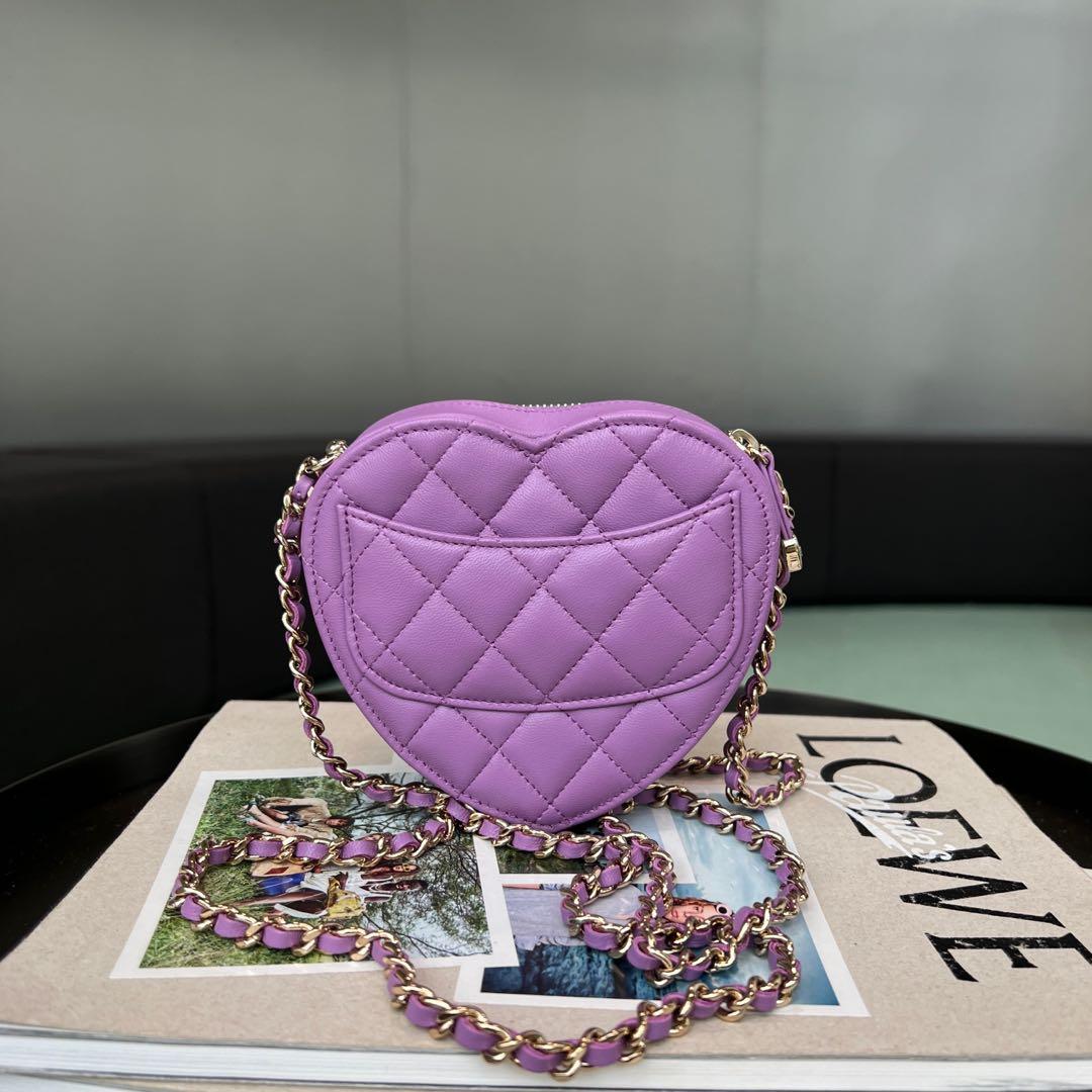 Chanel 22S Heart bag with chain purple lambskin