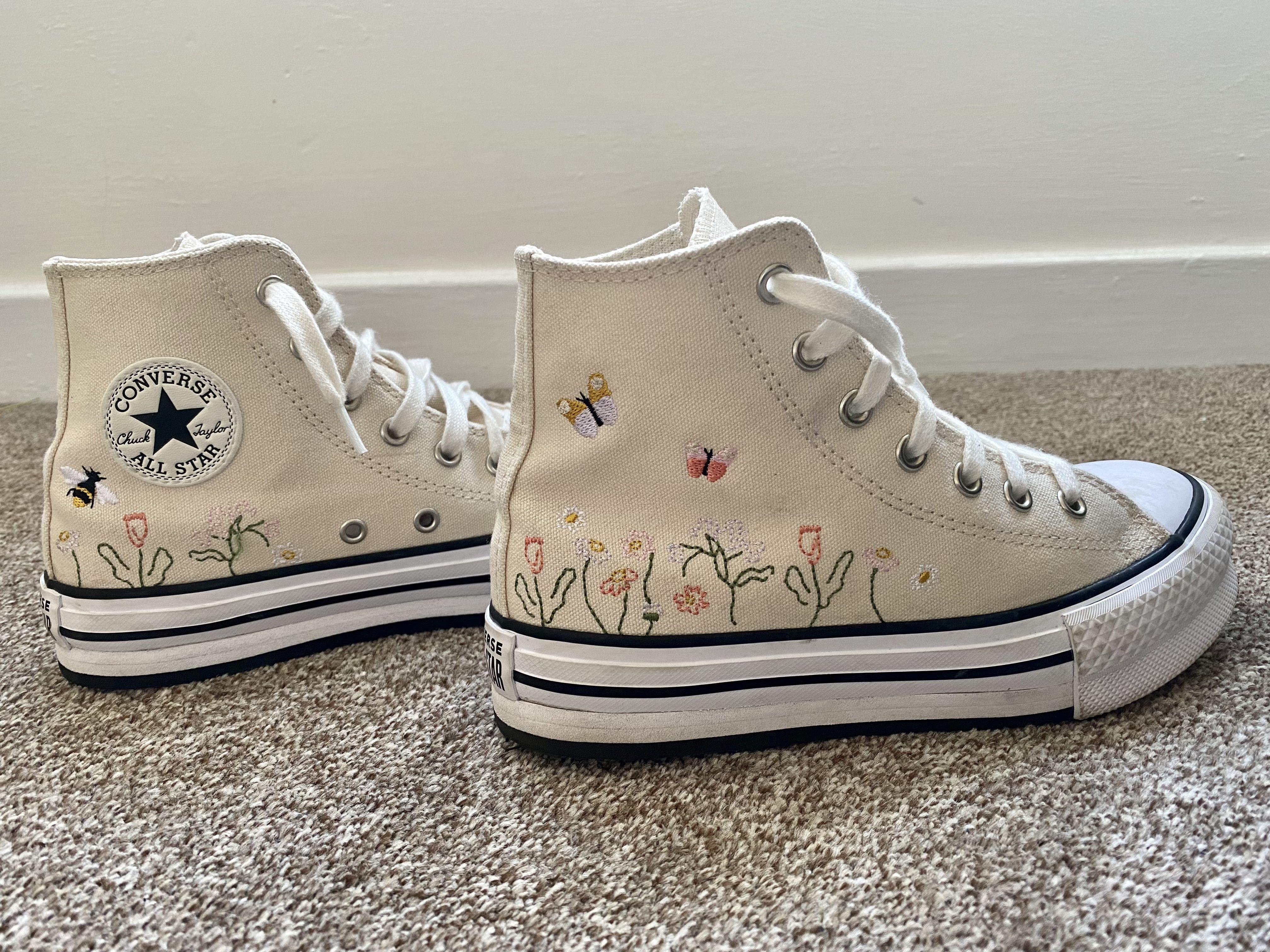 Converse Chuck Taylor All Star Lift Floral Embroidery, Women's Fashion,  Footwear, Sneakers on Carousell