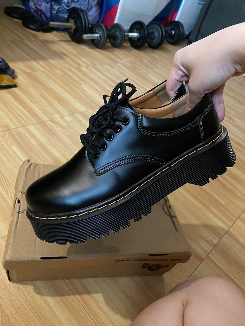 DOC MARTENS PLATFORM LOW CUT SHOEs 10w Women s Fashion