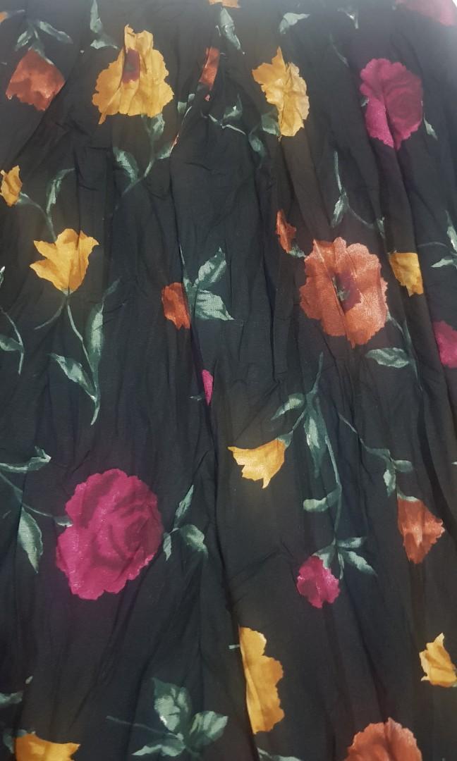 Floral Long Skirts | Size29-30" (Category: Skirts) located in Imus. Submitted by emerald_collection (Listing ID 1156279728, Image 2). Description: Size: 29-30" Length: 39" Pleated Brand: Worthington likenew condition Pls manage expectation since ur dealing with preloved clothes wash before wear it. ShopeePay and Shopee checkout only..