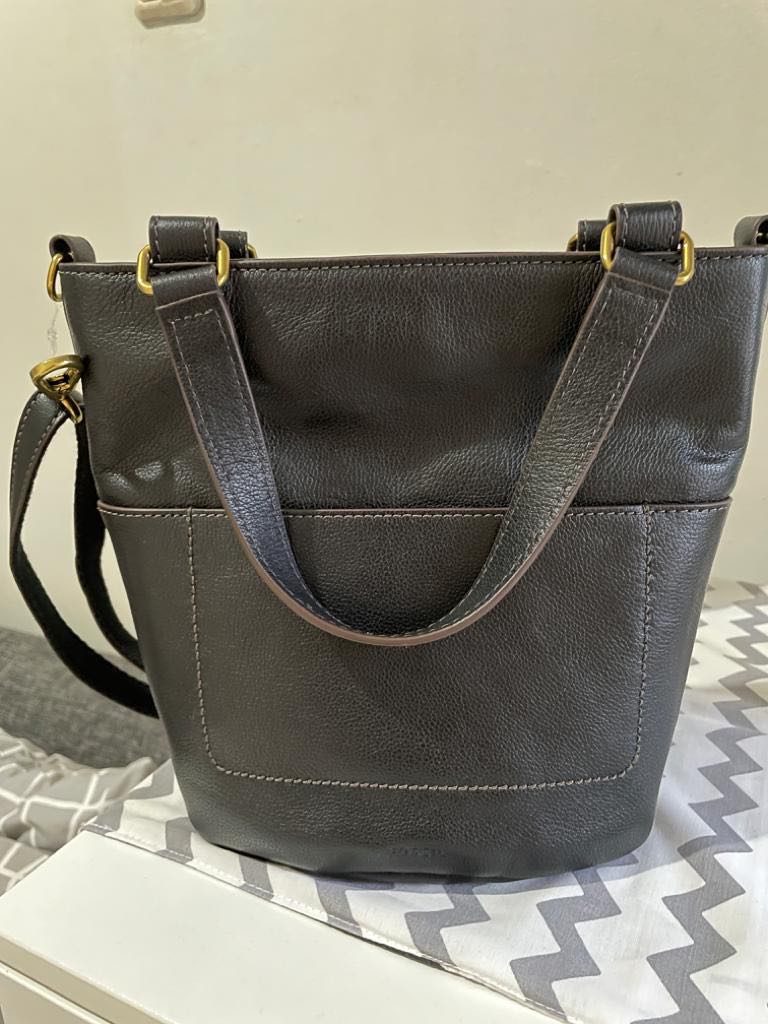 Fossil Amelia Small Bucket Bag