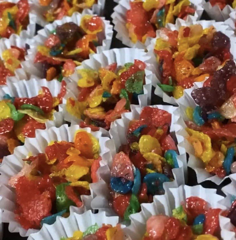 Fruity Pebbles cups! For Kueh Raya, Food & Drinks, Homemade Bakes on ...