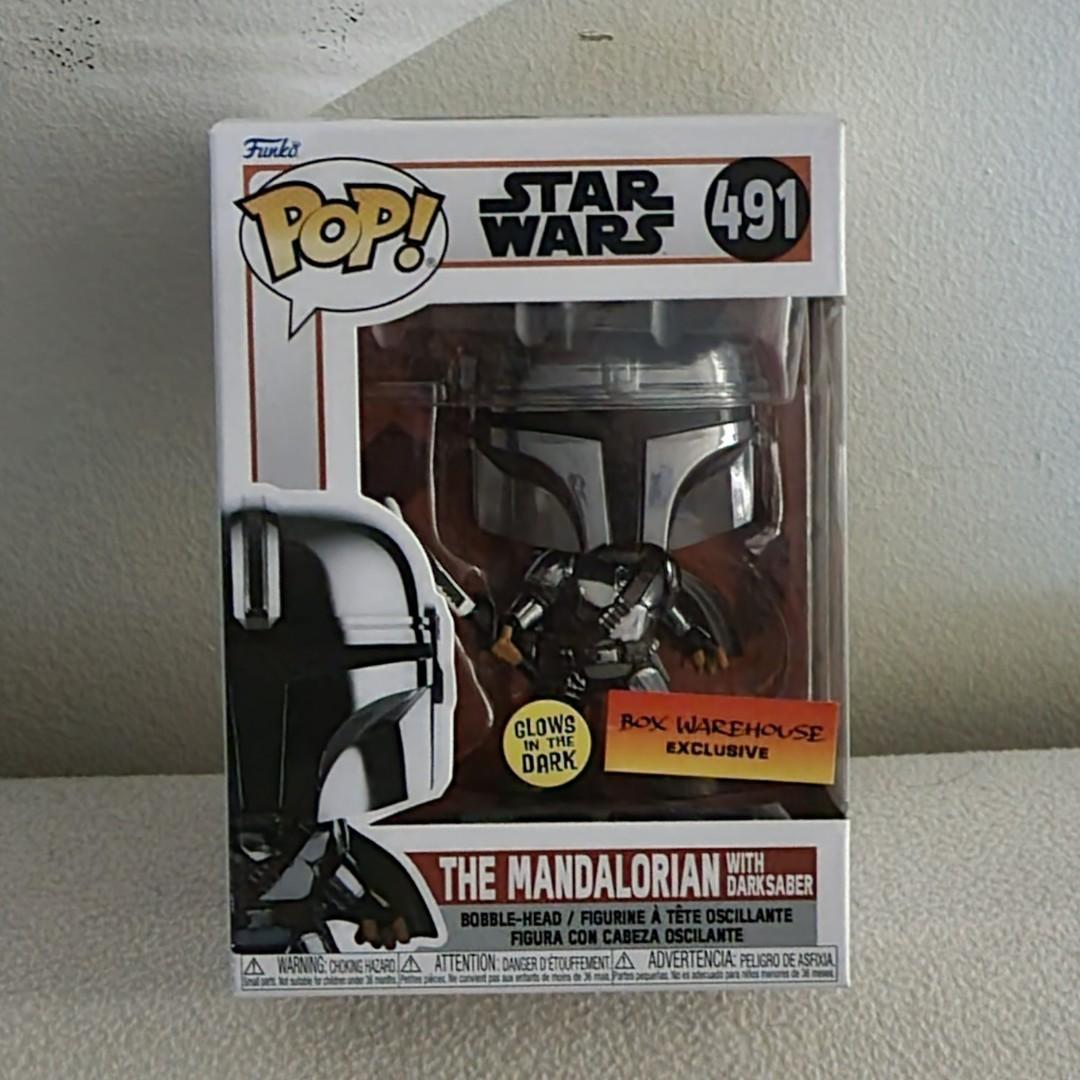 Funko Mandalorian with darksaber Box Warehouse Exclusive, Hobbies