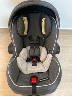 Graco Snugride 35 Platinum infant car seat Babies Kids Going