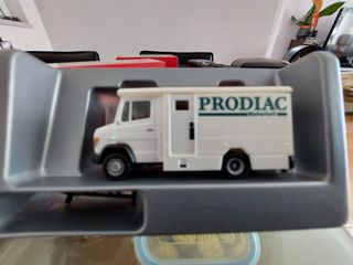（分類：）位於 。 由 dennisdragon 提交（商品編號 1156214547，圖片 1）。簡介： 。
