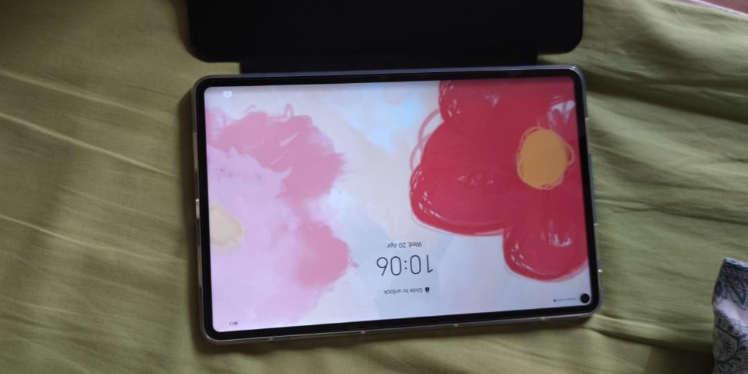Huawei Matepad pro 10.8 (Category: Android) located in Quezon City. Submitted by mikkopalad.1 (Listing ID 1156165243, Image 2). Description: RFS: use for youtube/netflix lang & zoom Complete Set: -charger -pen -tempered ready *Super SULIT (alagang-alaga).