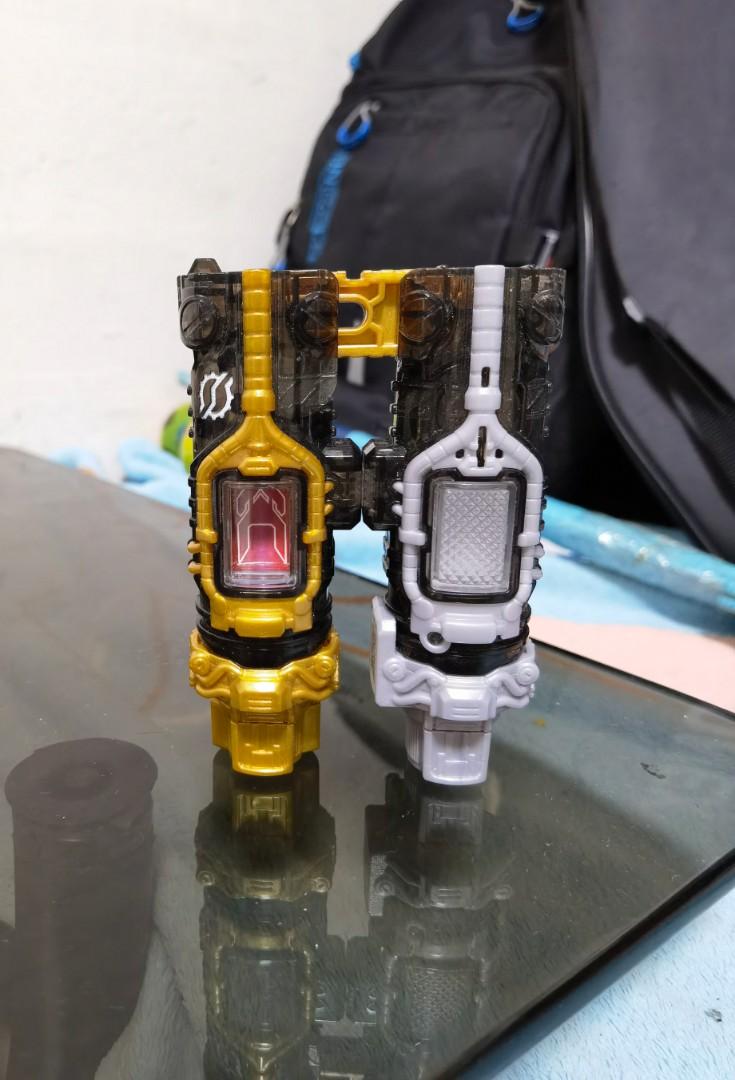 Kamen rider build Rabbit rabbit Tank Tank full Bottle, Hobbies & Toys ...