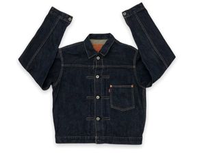 (Category: ) located in . Submitted by af1_thrift (Listing ID 1156313732, Image 1). Description: .
