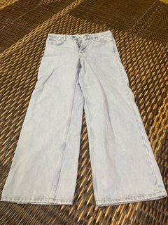 (Category: ) located in . Submitted by preloved_by_elys (Listing ID 1156312838, Image 1). Description: .
