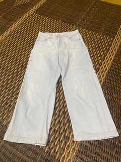 (Category: ) located in . Submitted by preloved_by_elys (Listing ID 1156313429, Image 1). Description: .