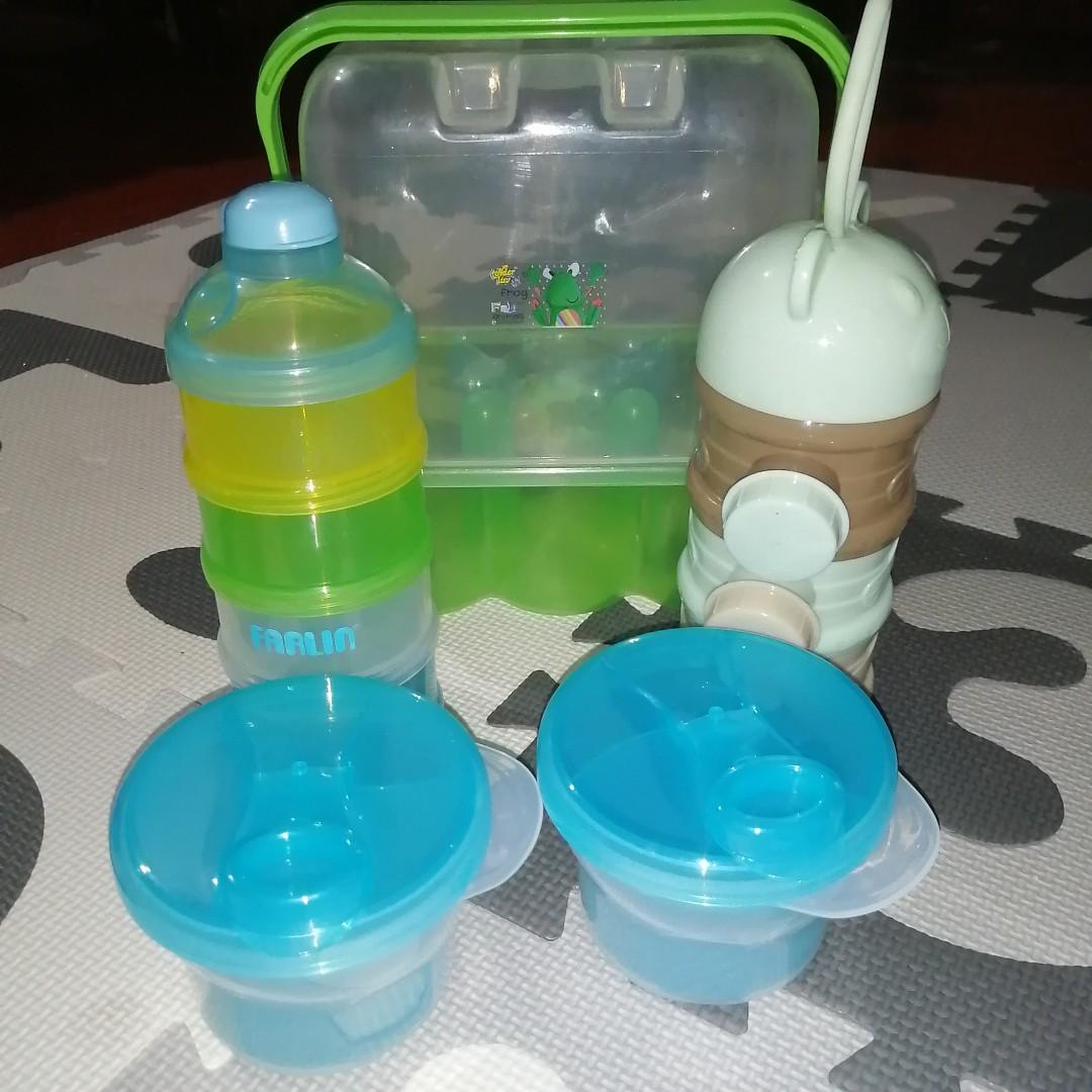 Milk Dispenser Bundle (Category: Breastfeeding & Bottle Feeding) located in Quezon City. Submitted by ash.lin1021 (Listing ID 1156243880, Image 1). Description: 4 milk dispensers 1 Bottle Organizer Take all for 350.00php RFS: ung bottle organizer hindi kasya bottles ni baby. Pangregular size bottles sya, not the wide-necked bottles which is un ang mga bottles ni baby. The milk dispensers, too much nabili when baby only milks at night. Hoarding pr