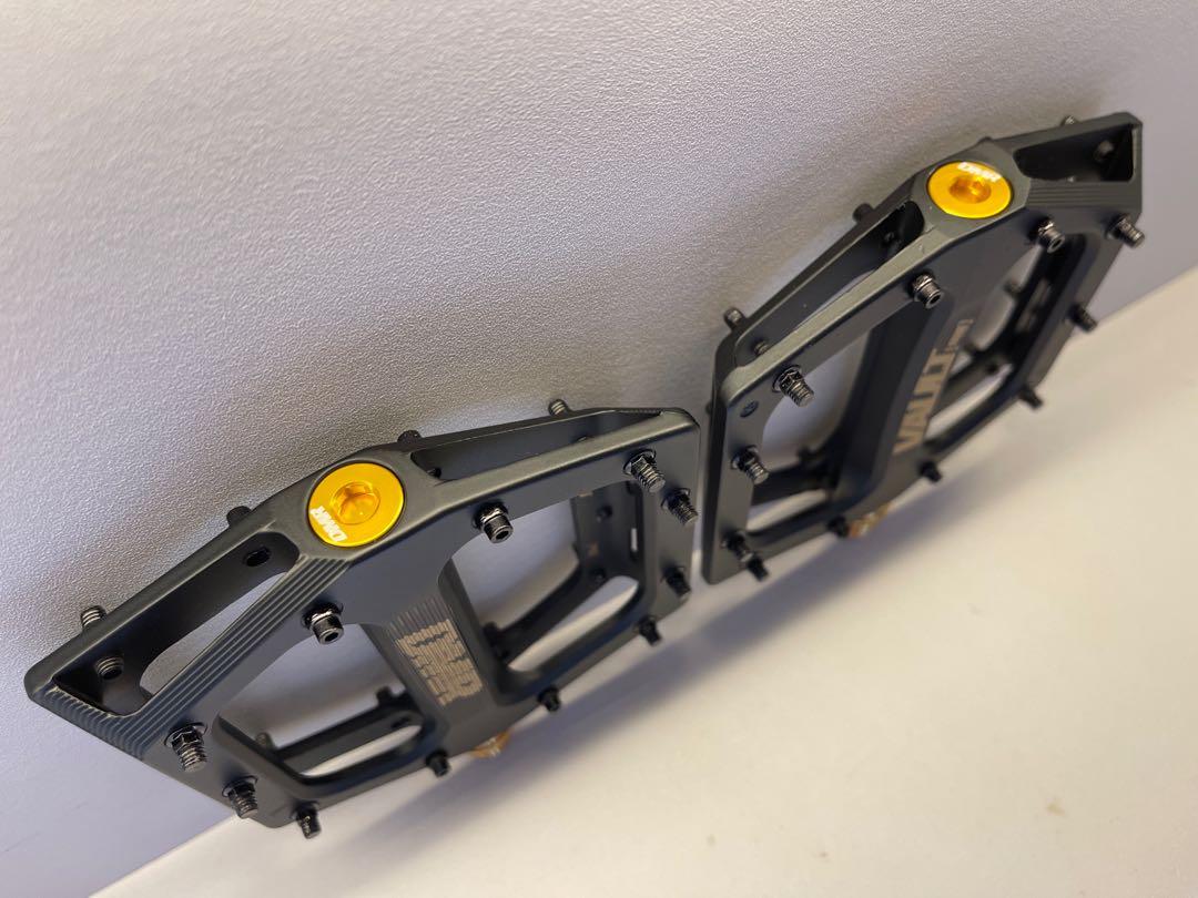 dmr vault titanium
