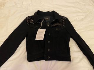 （分類：）位於 。 由 stephanie593285 提交（商品編號 1156289148，圖片 1）。簡介： 。