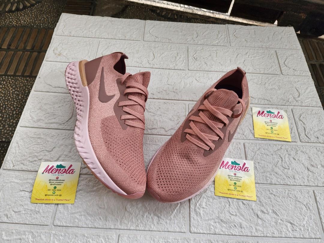 Nike epic react flyknit peach, Fesyen Wanita, Sepatu di Carousell