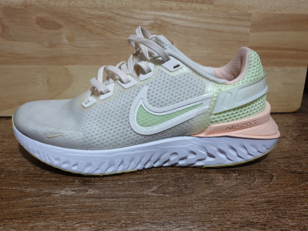 Nike Legend React CK2562-100, Women's 