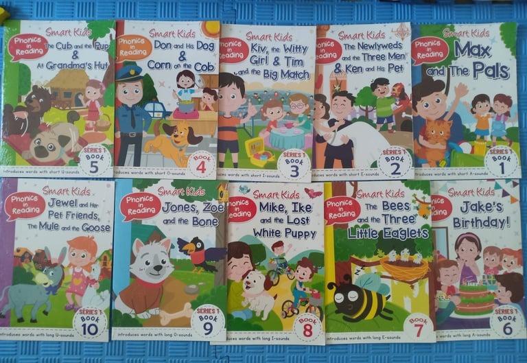 Phonics Reading Set of 10 Books Introduces words with long and short ...
