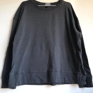 (Category: ) located in . Submitted by aurora.closet00 (Listing ID 1156339308, Image 1). Description: .