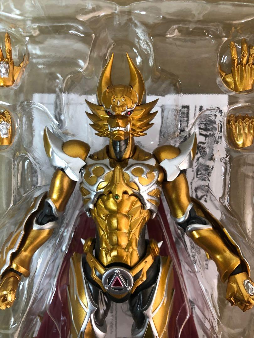 Shf Garo Leon kokuin Ver 牙狼日版, 興趣及遊戲, 玩具& 遊戲類- Carousell