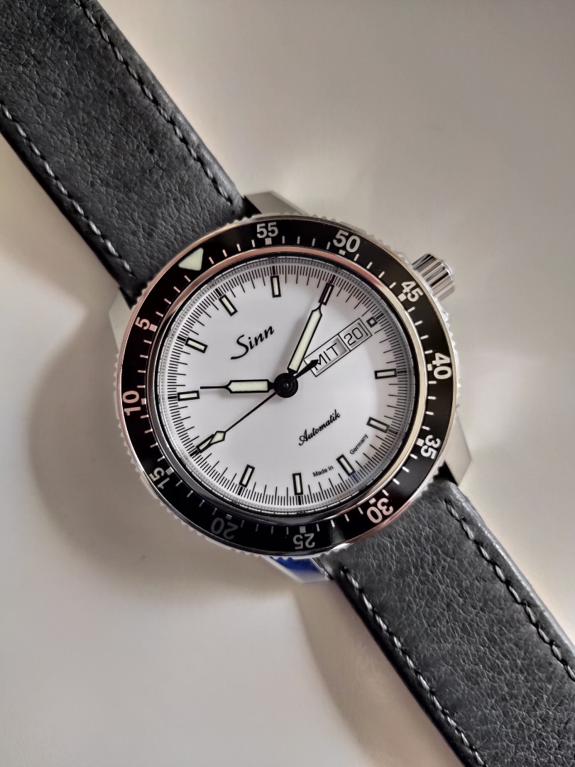 Sinn 104 leather 2025 strap