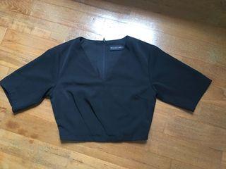 The Closet Lover Black Crop Top size S
