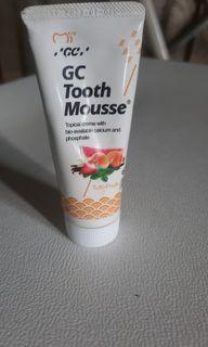 Tooth mousse isi sekitar 85%
