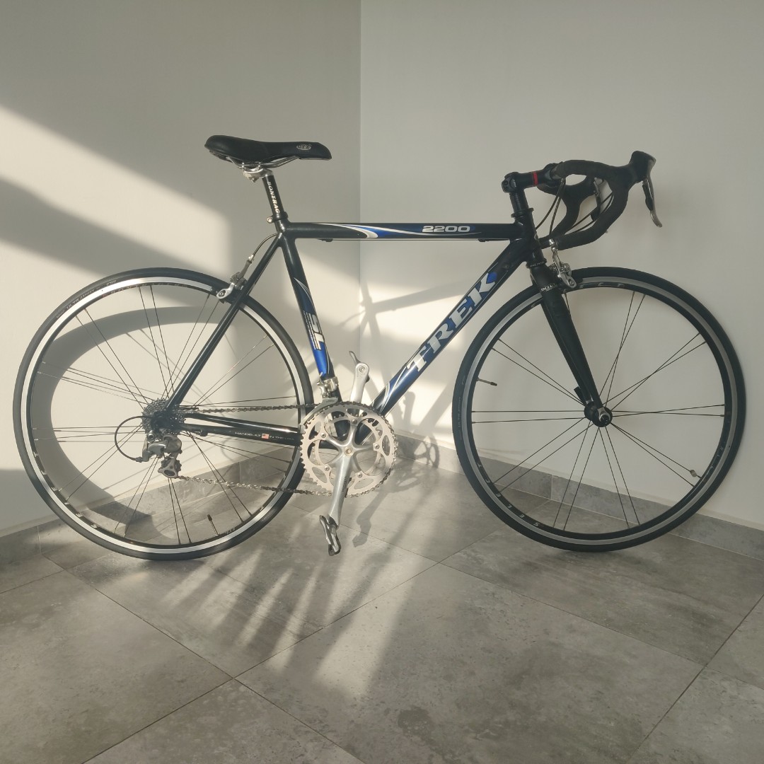 2004 trek sales 2200