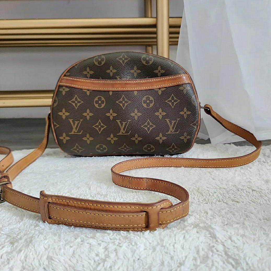 Tas Louis Vuitton model lama, Barang Mewah, Tas & Dompet di Carousell