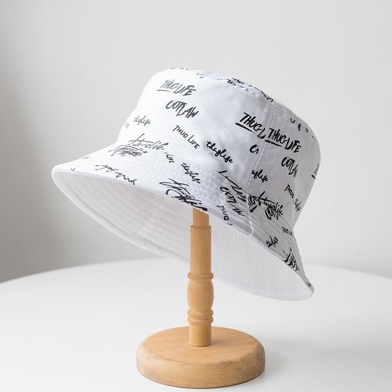 White Reversible Bucket Hat "Thug Life", Men's Fashion, Watches