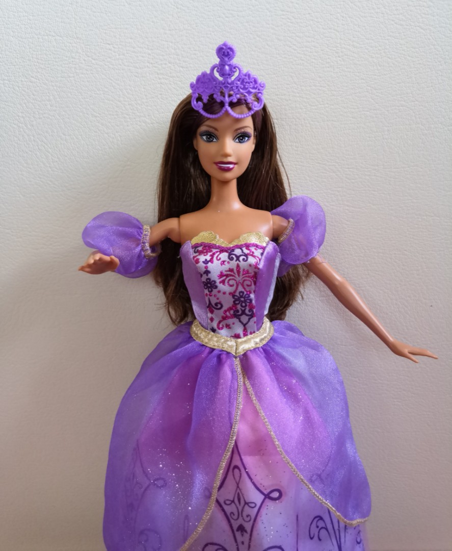 Barbie and the top three musketeers viveca