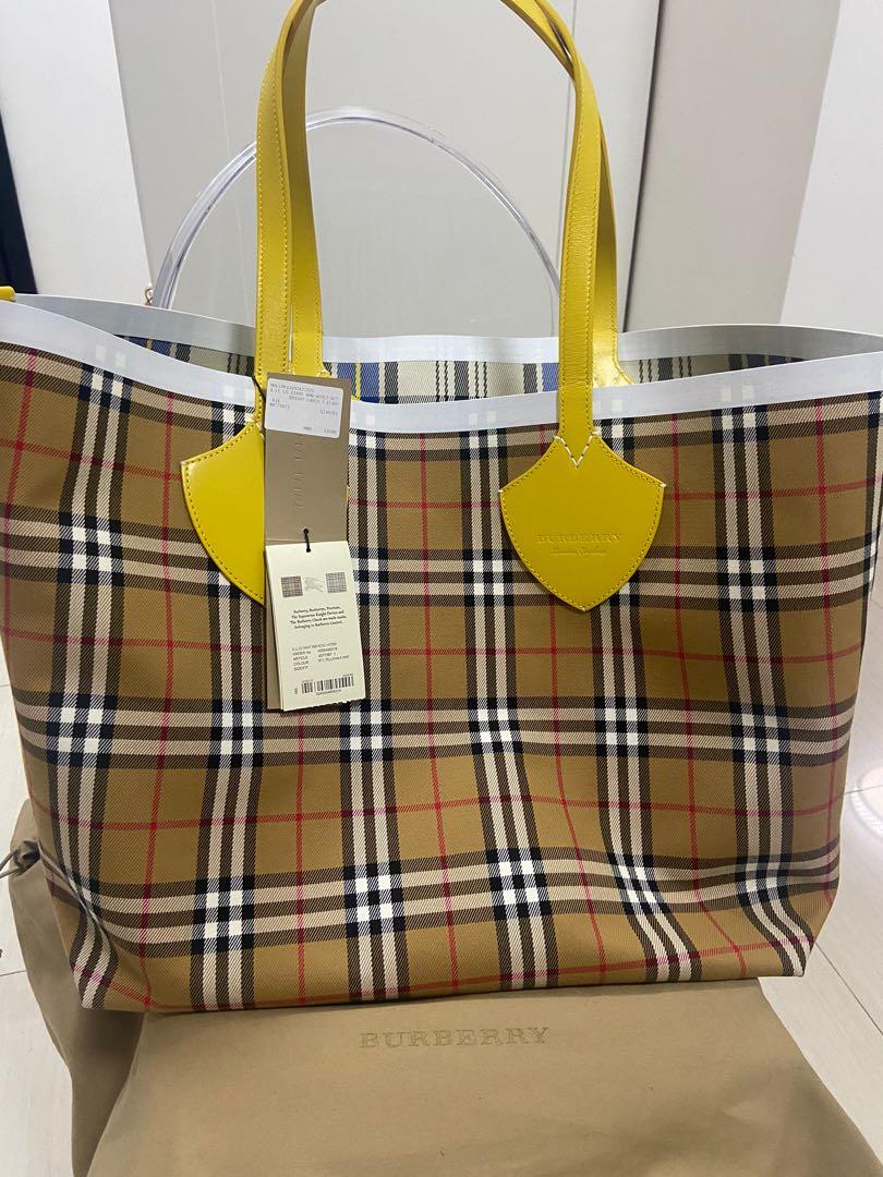 Burberry giant reversible tote Clearance