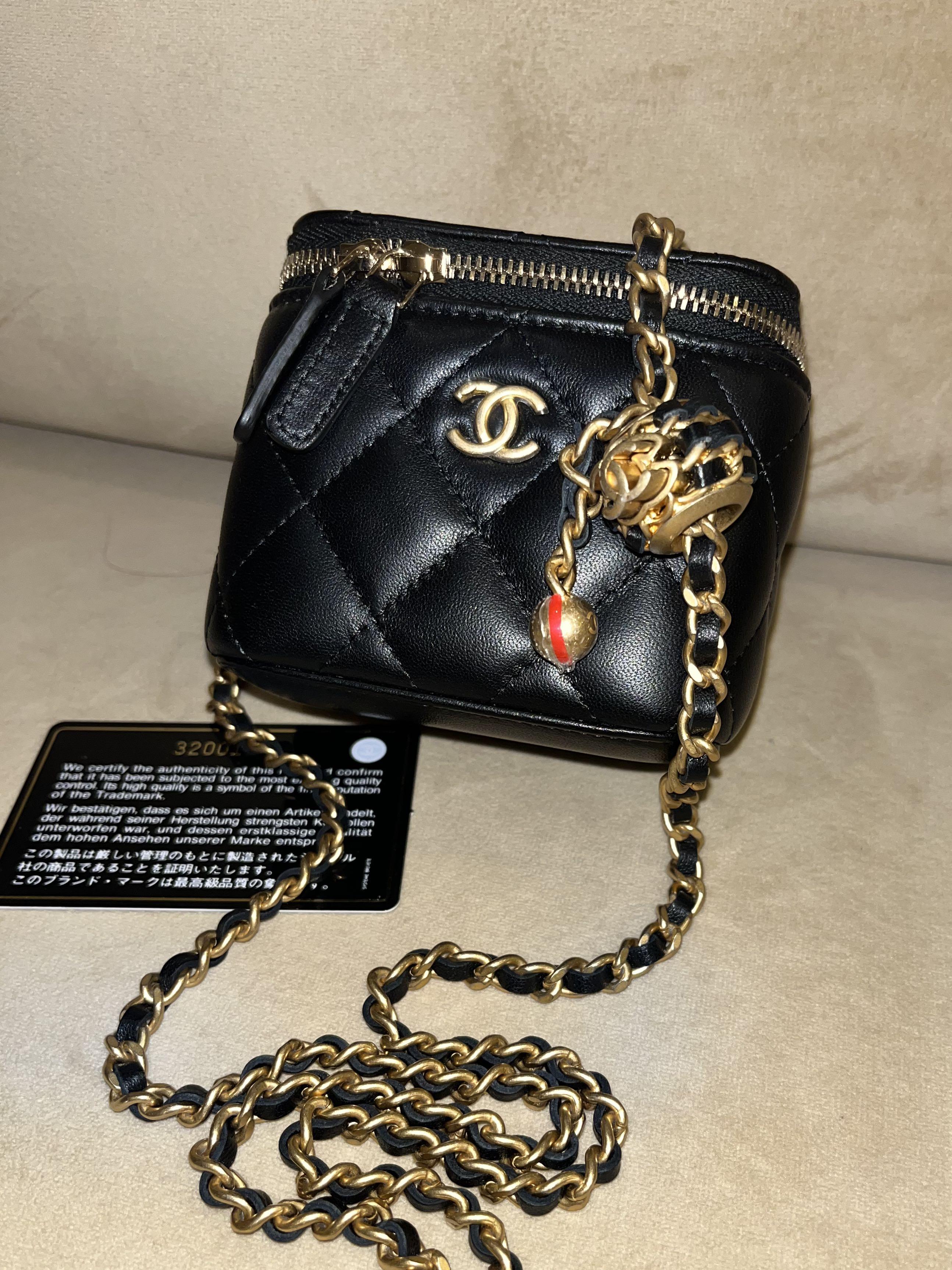 Chanel 21A TOP Handle VANITY Mini CLUTCH with Chains Black