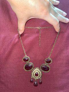 $2 maroon necklace