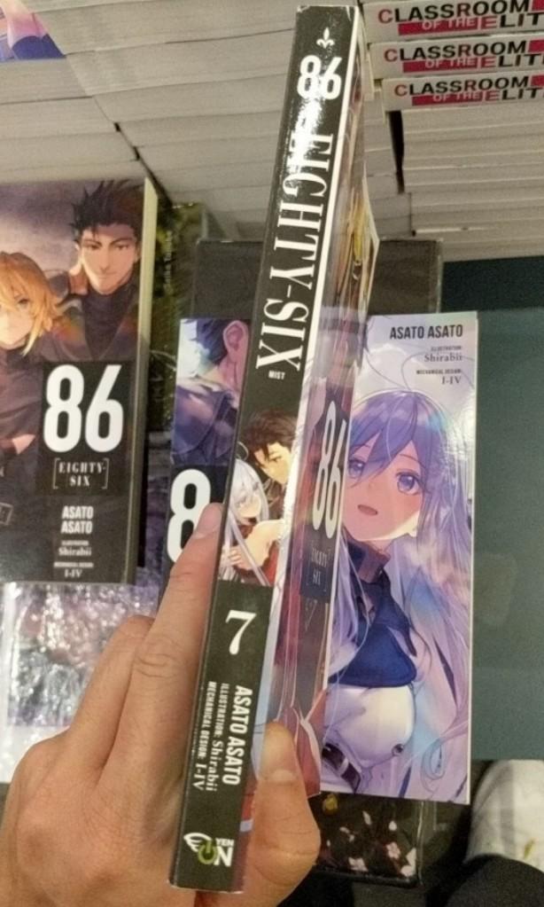 86 Eightysix volume 7, Hobbies & Toys, Books & Magazines,