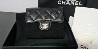 (Category: ) located in . Submitted by authentic_luxury_closet (Listing ID 1150789528, Image 1). Description: .