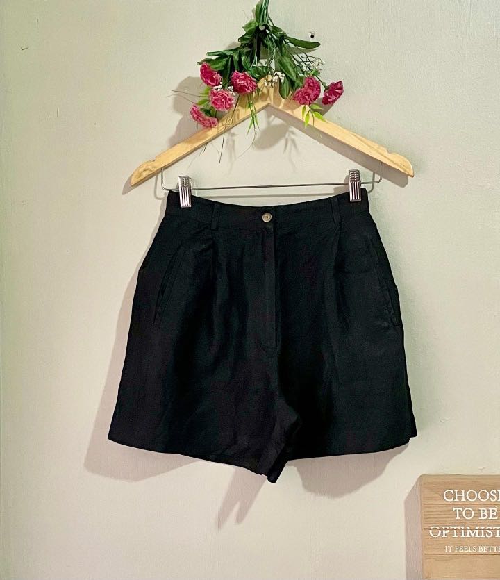 Ann Taylor Highwaisted linen shorts 