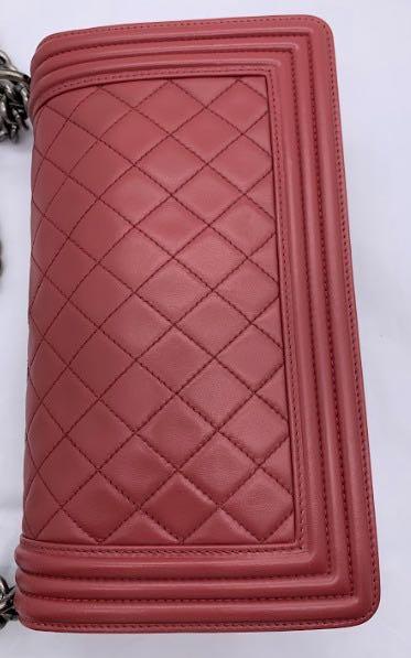Chanel Dusty Rose Le Boy Classic Flap, Pink Medium Lambskin Bag