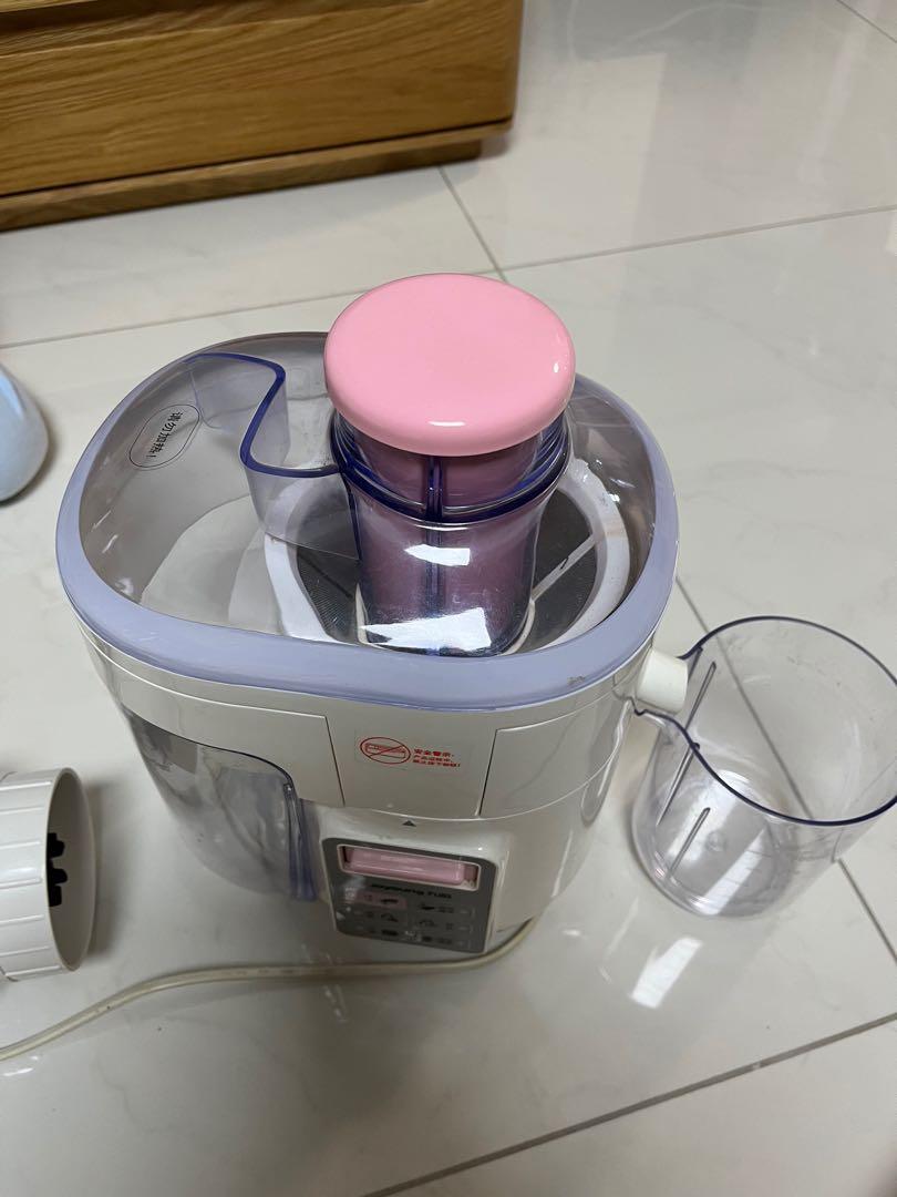 Blender for sale &15, TV & Home Appliances, Kitchen Appliances, Juicers