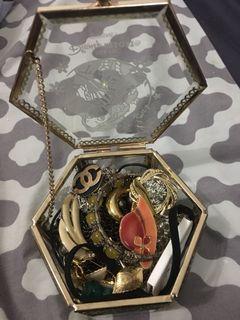 Bundle accessories with jewelry box