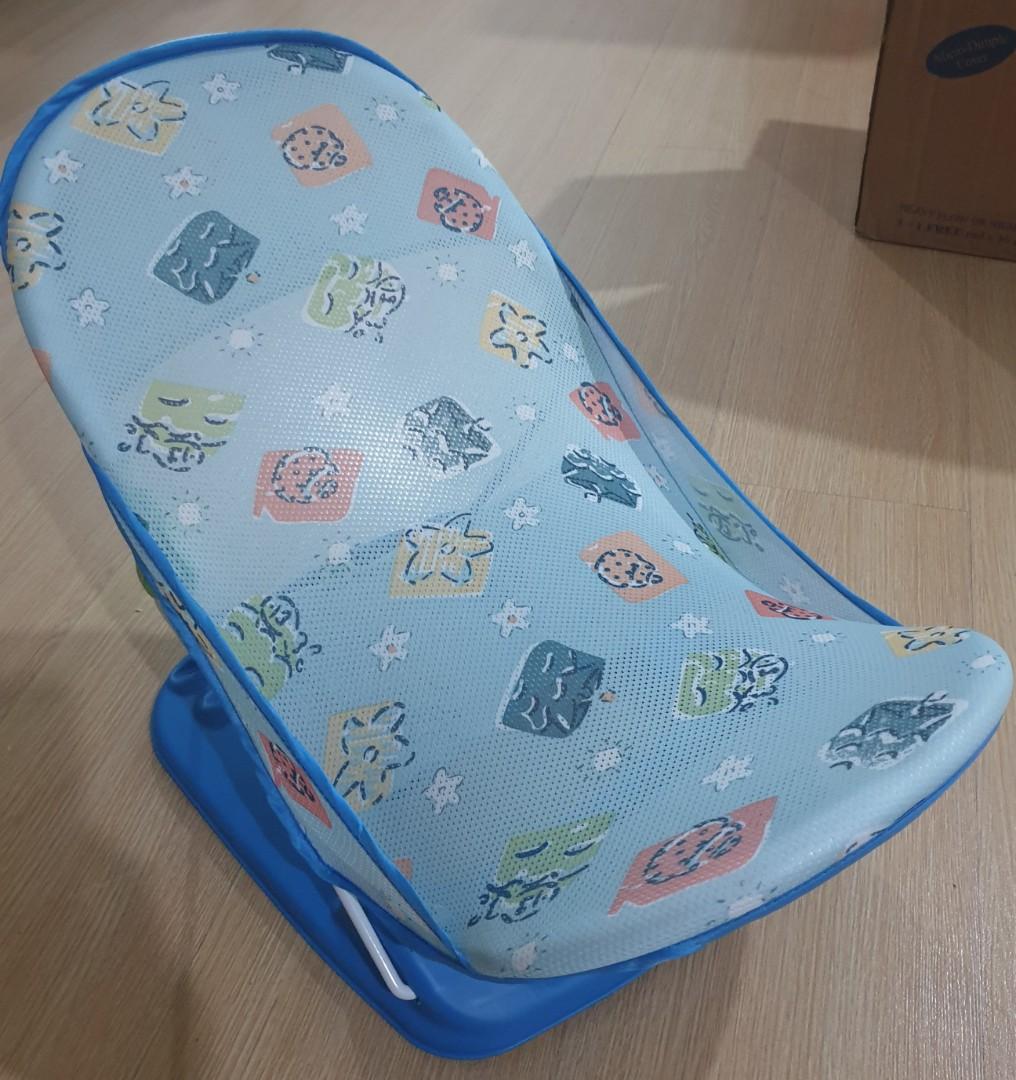 Carter's Baby Bather (Category: Other Baby Bathing & Changing Needs) located in Quezon City. Submitted by sellermrlein (Listing ID 1156478108, Image 3). Description: brandnew but worn out box. ASIS as shown in photo.
