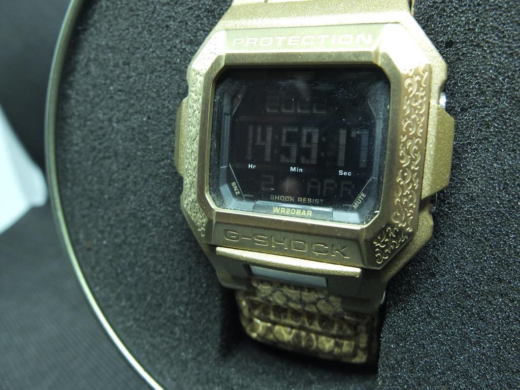 Casio G Shock gold limited edition model G - 7800 GL, Luxury