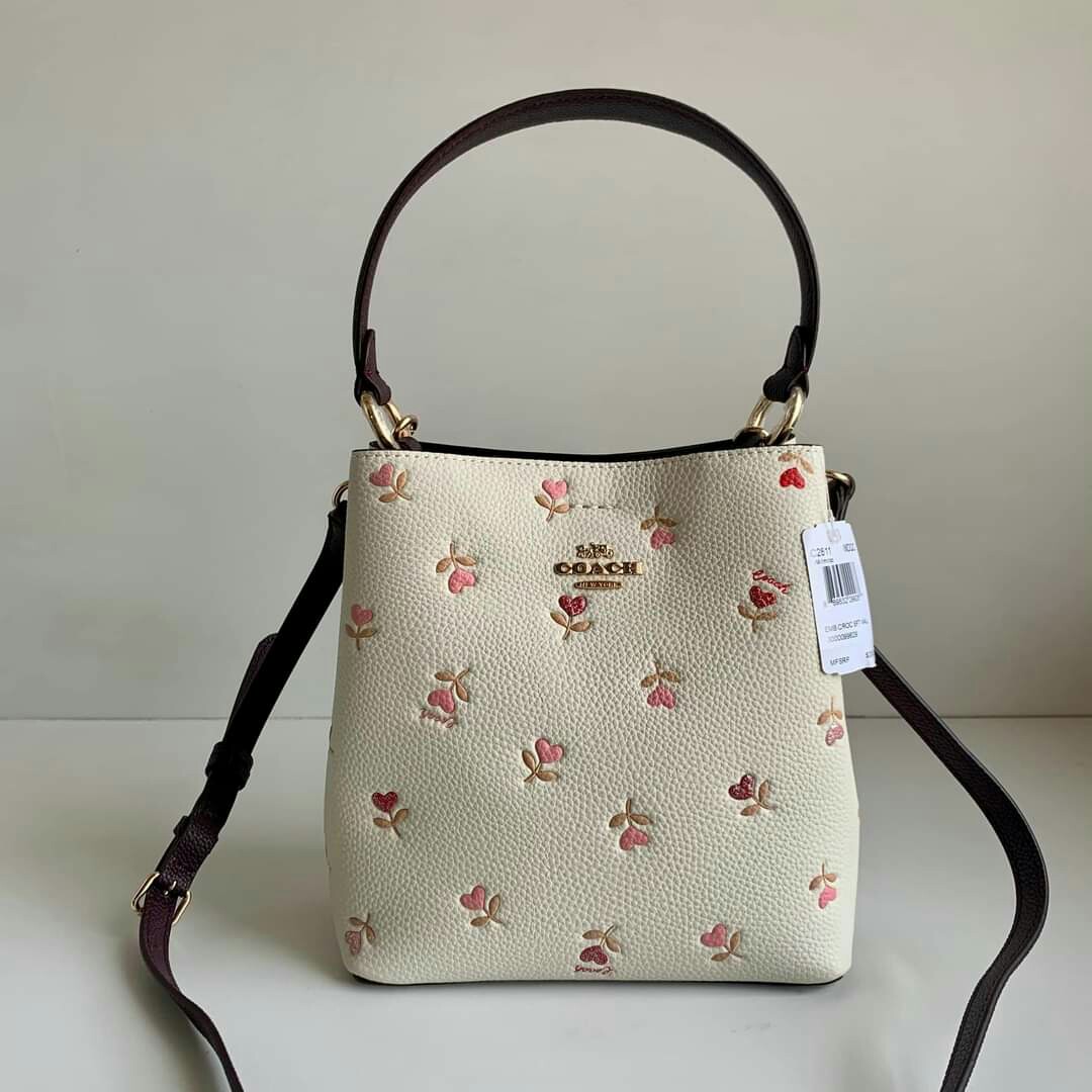 Coach Floral Bucket Bag, Luxury, Bags & Wallets on Carousell