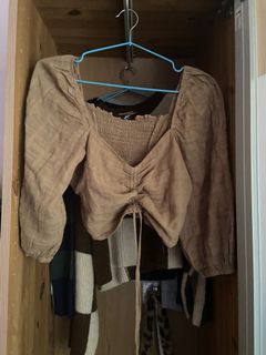 (Category: ) located in . Submitted by kryshops (Listing ID 1156434520, Image 1). Description: .