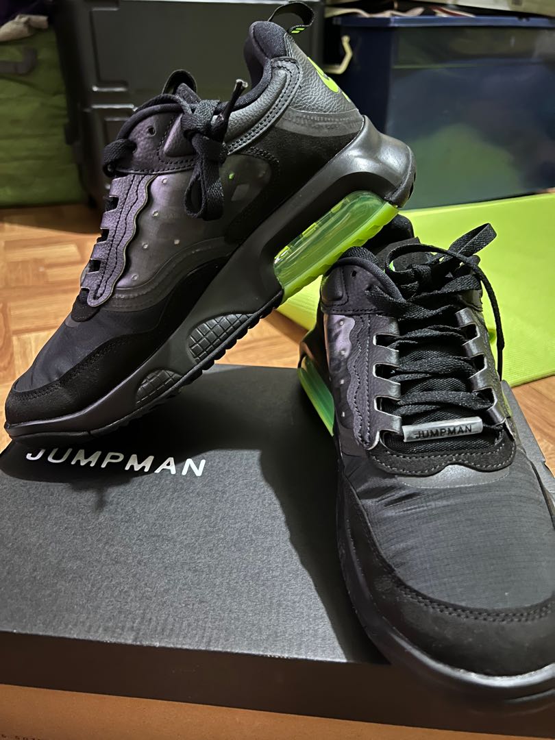 nike slip resistant boots