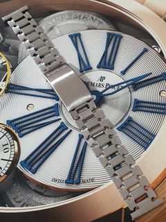 (Category: ) located in . Submitted by boon_watch1 (Listing ID 1156411049, Image 1). Description: .