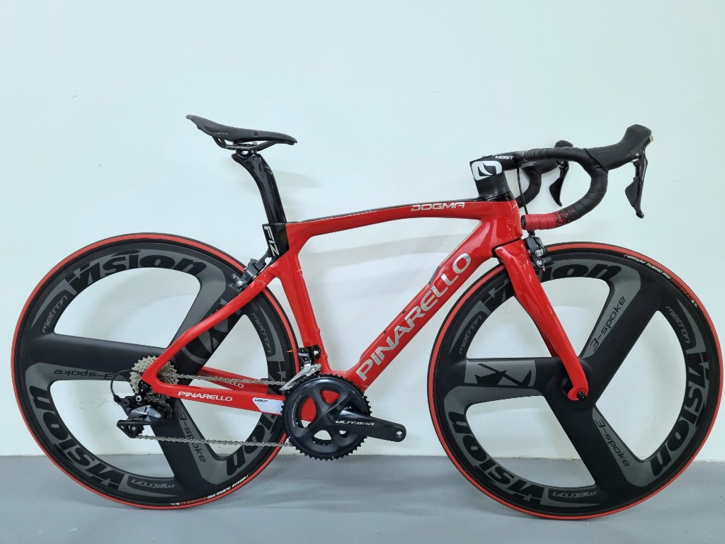 Pinarello dogma f12 ultegra 2025
