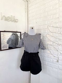 (Category: ) located in . Submitted by cloud.apparel.main (Listing ID 1156350749, Image 1). Description: .
